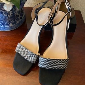 Ann Taylor Factory Sandals Size 81/2